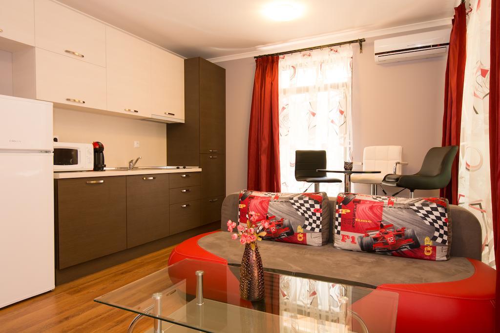 Holiday Village Lozenets Phòng bức ảnh