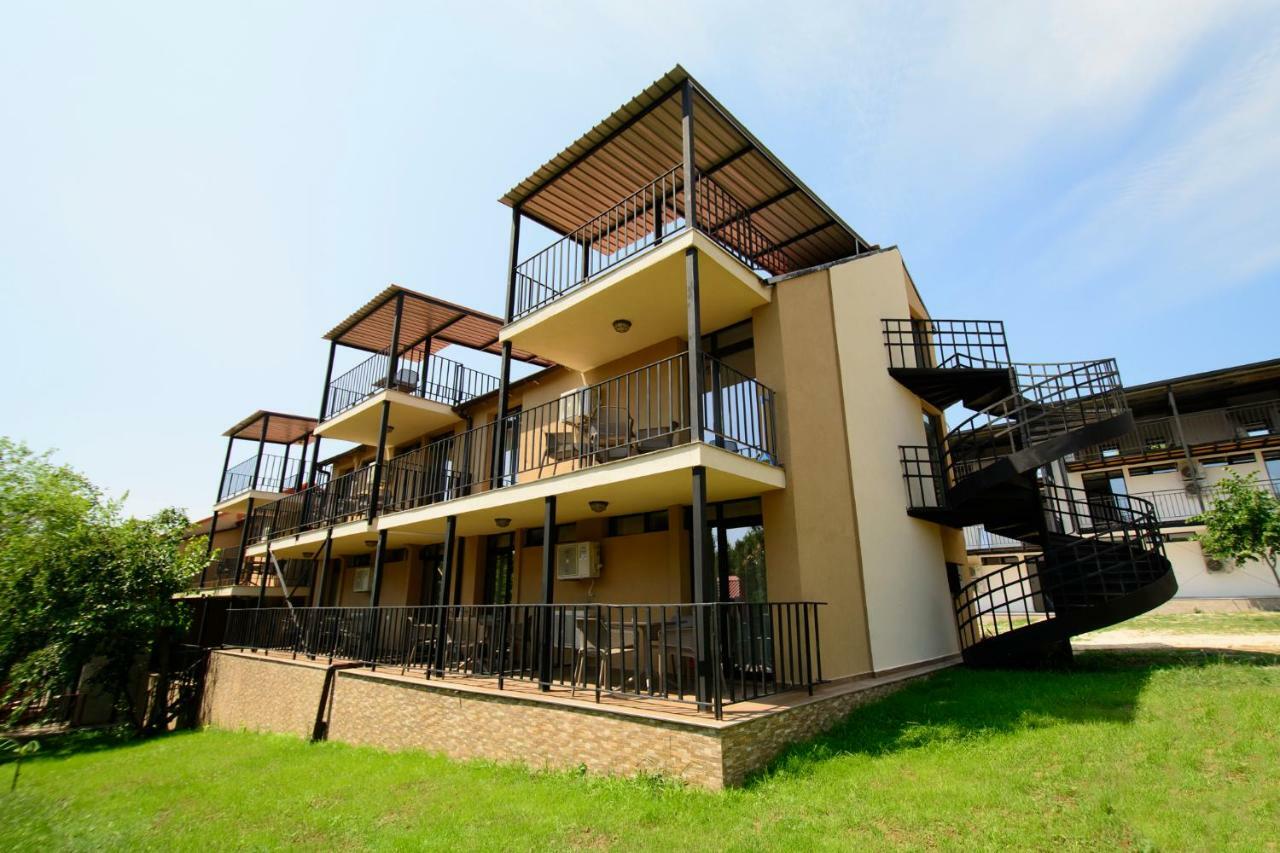Holiday Village Lozenets Ngoại thất bức ảnh
